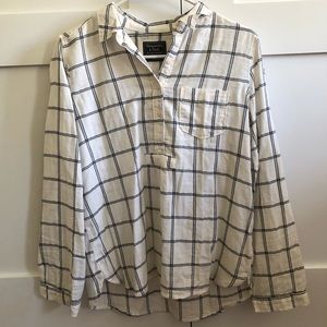 Blue and white quarter button flannel